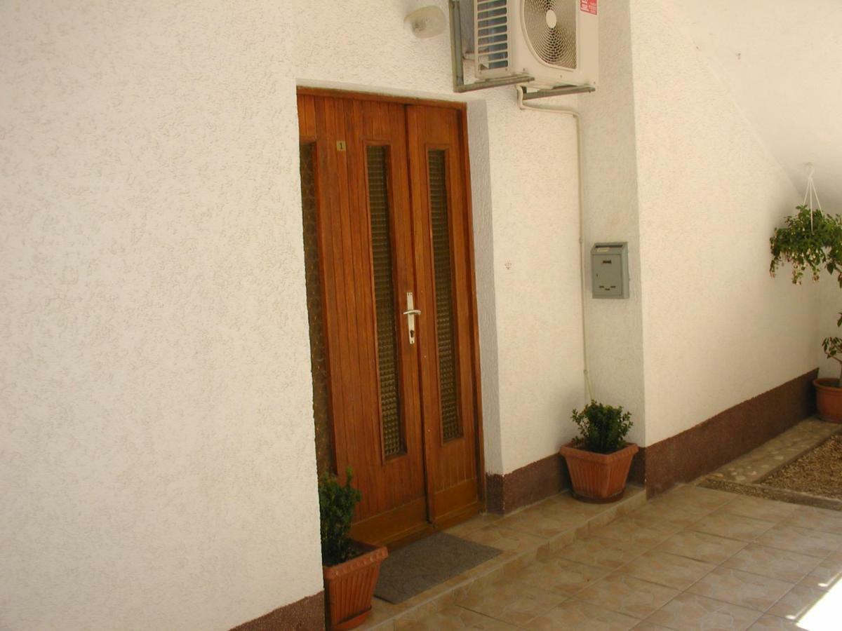 Apartman Jozo Orij Dugi Rat Buitenkant foto